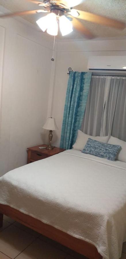 Hotel Y Restaurante Cesar Mariscos Тела Экстерьер фото