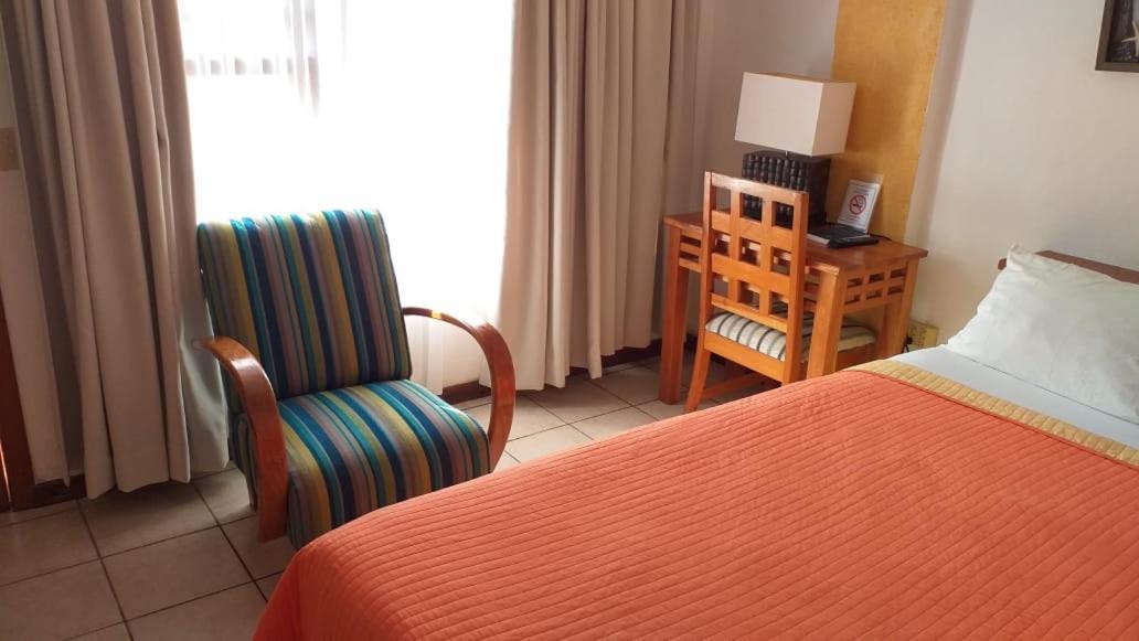 Hotel Y Restaurante Cesar Mariscos Тела Экстерьер фото